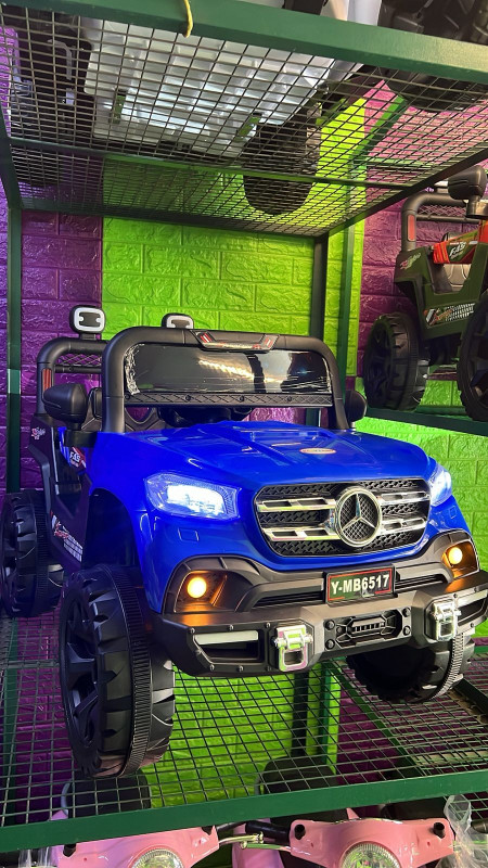 Mercedes electric Jeep