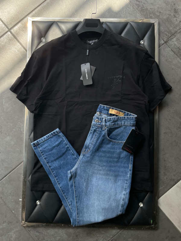 Brand T-shirt 20$ & jeans 25$
